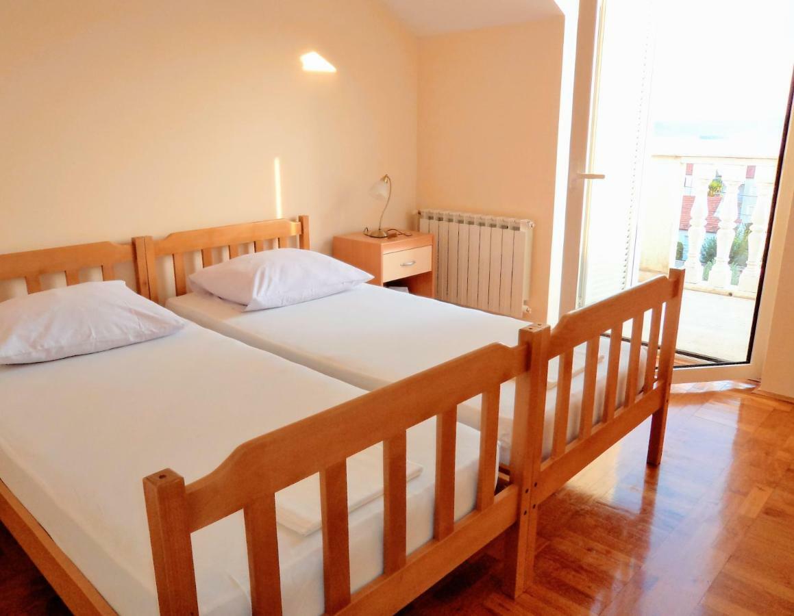 Apartments Andela Свети-Филип-и-Яков Экстерьер фото